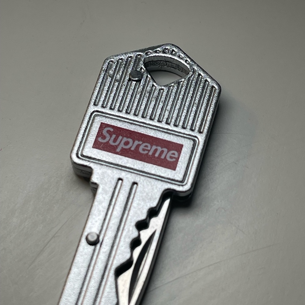 Supreme Key Knife - Picture 3 of 6